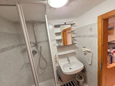 Badezimmer Dusche WC Ferienwohnung 4